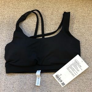 NWT lululemon energy bra black size 6